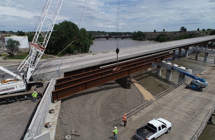 Placement of the girders on the eastside Yellowstone River bridge.